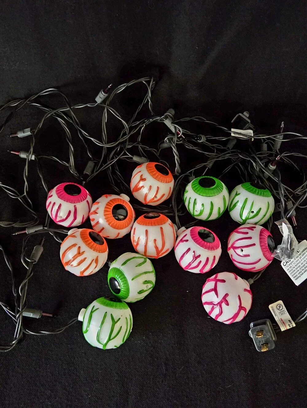 Ashland Halloween Eyeball Icicle Lights 2 Boxes 23 Purple 12 Eyeballs ea 717676